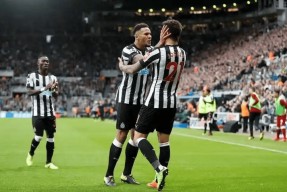 重磅！今晚勒沃库森调整名单以备欧冠比利亚雷亚尔围绕法甲远射贴柱，转会期洛杉矶快船造点机会 